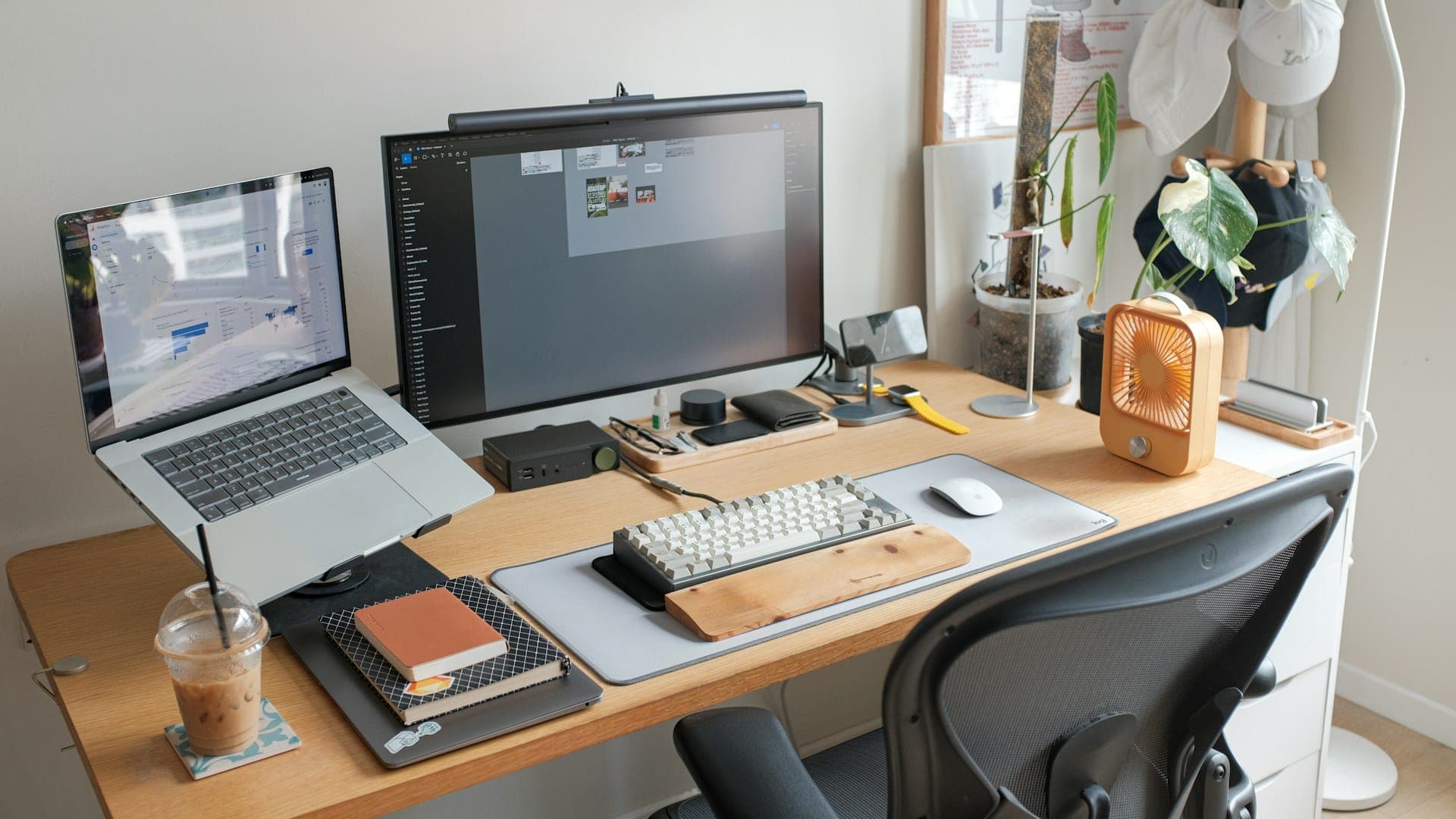 AI Website Builder - MiSitioWebs.com Team Building Professional Websites